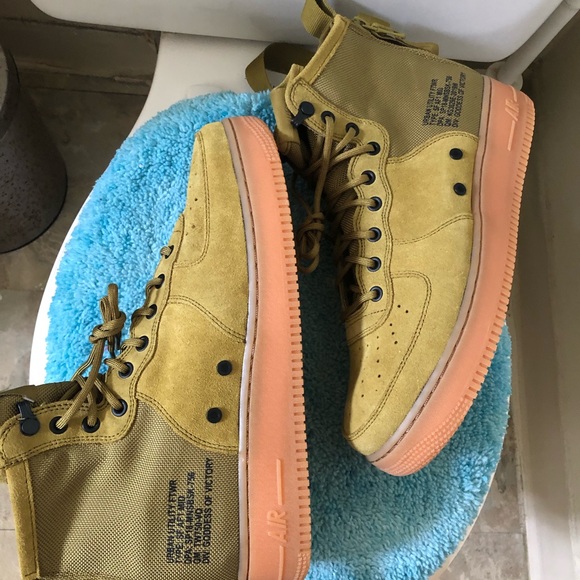 Nike SF Air Force 1 Mid (New Without box) - Picture 7 of 8